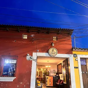 Alma Maya , Antigua Guatemala