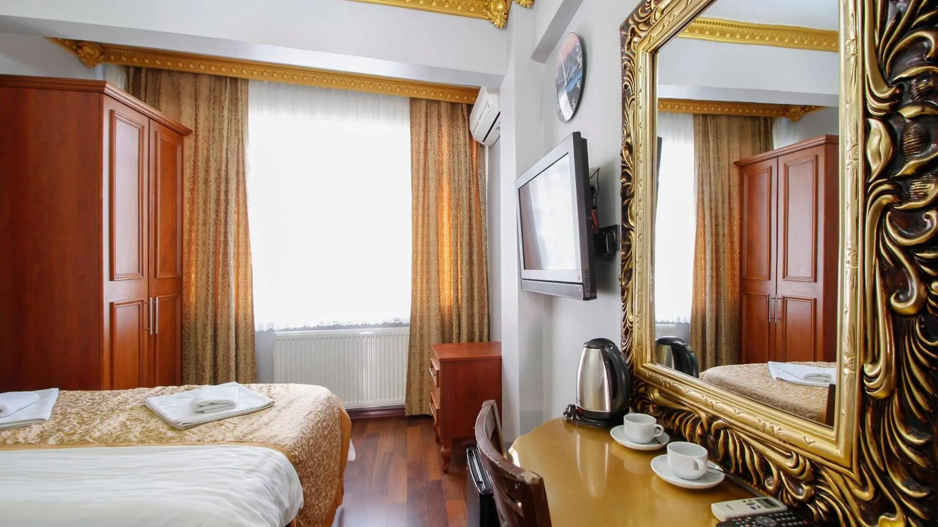 Hotel Californiacityhotel Istanbul